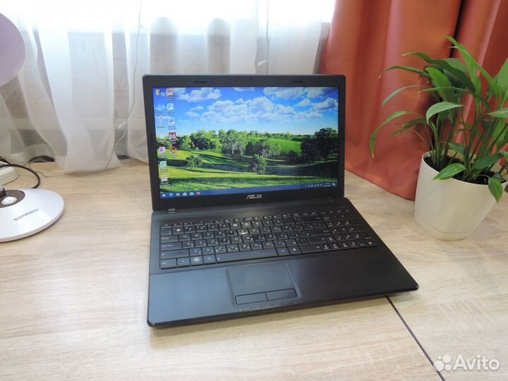 Ноутбук Asus на Core i3