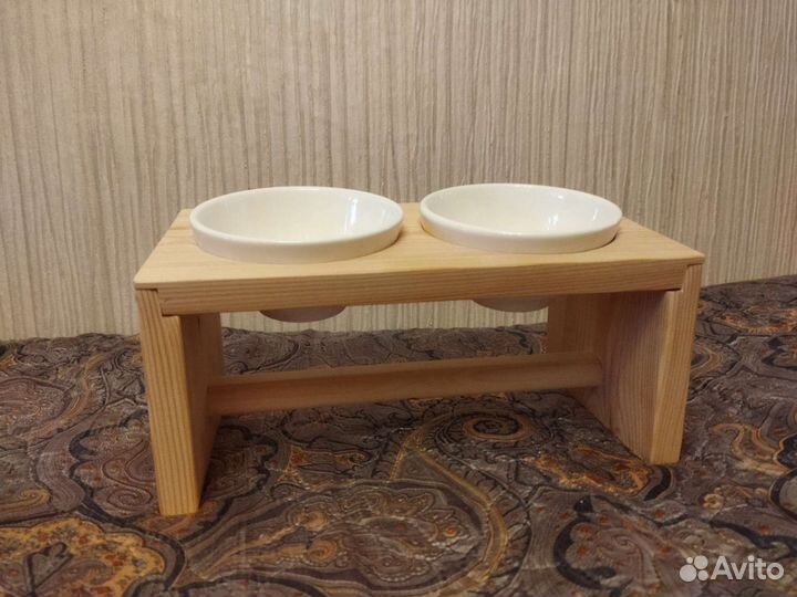 Миски с подставкой для животных