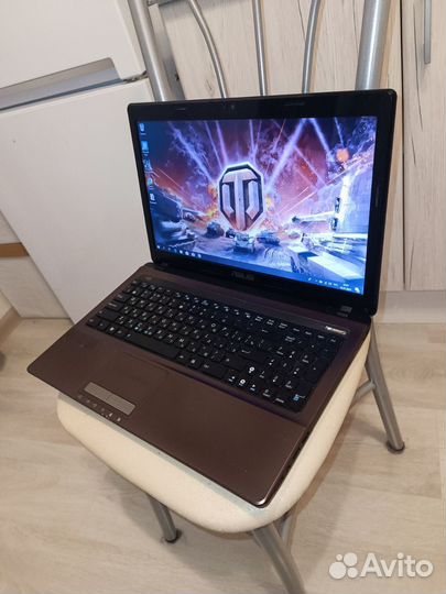 Ноутбук Asus / i7-2670QM / GT520MX / 8GB / 750GB