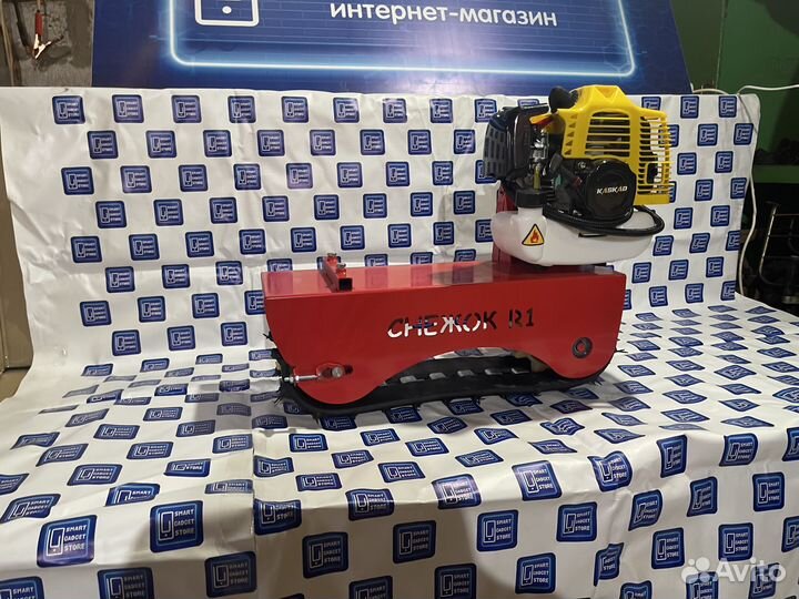 Детский снегокат с мотором