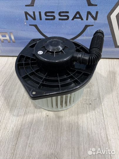 Вентилятор мотор печки отопителя Nissan teana J31