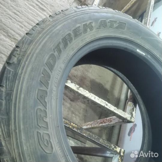 Dunlop Grandtrek AT3 245/65 R17