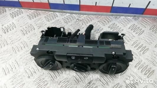 Блок управления печки и климат-контроля volkswagen