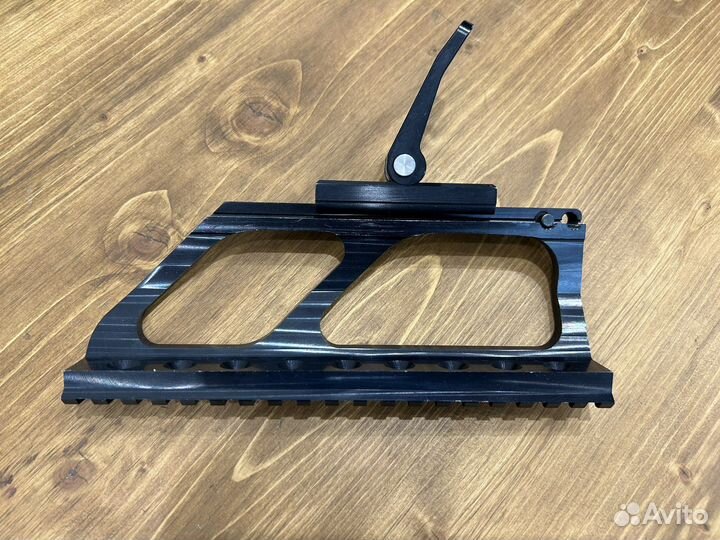 Кронштейн рысь