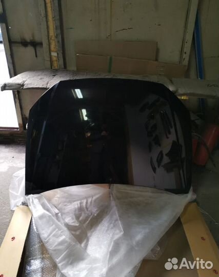 Фольксваген Поло капот черный