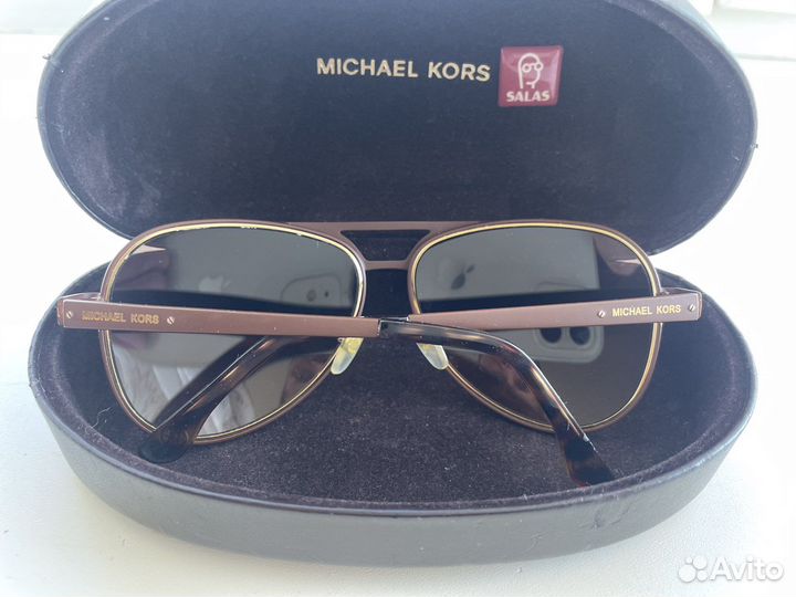 Солнцезащитные очки Michael Kors M2060S peyton