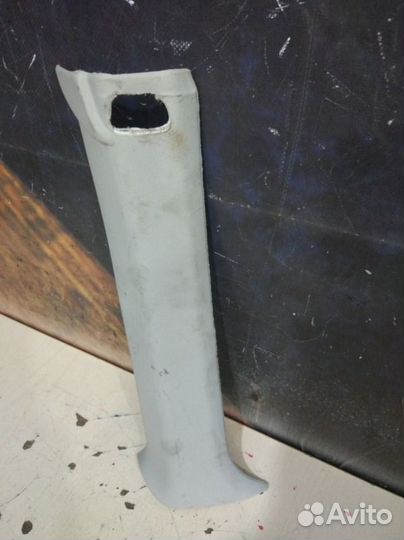 Обшивка салона правая Volkswagen Passat Variant B5