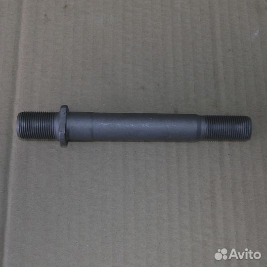 Шпилька колеса краз задняя правая М20*1,5*М18*1,5