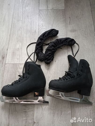 Фигурные коньки risport 230