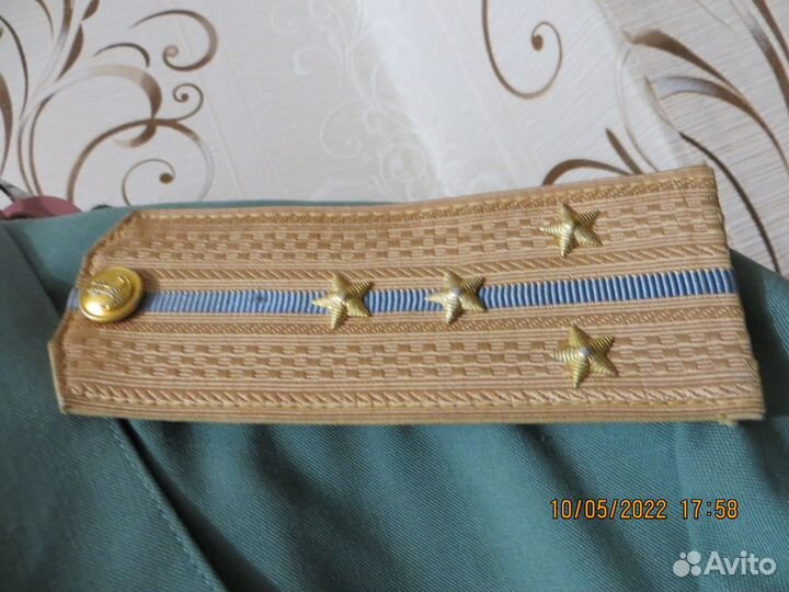 Офицерская рубашка с погонами