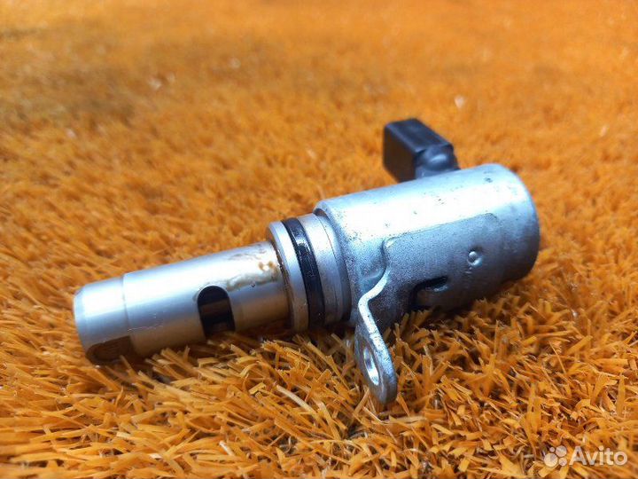 Клапан изменения фаз грм Volkswagen Golf 1K BMY