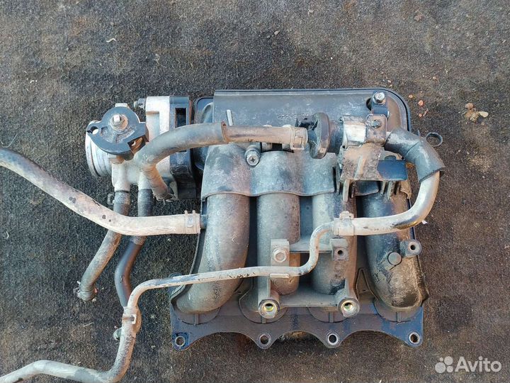 Впускной коллектор kia cerato 1,1.6