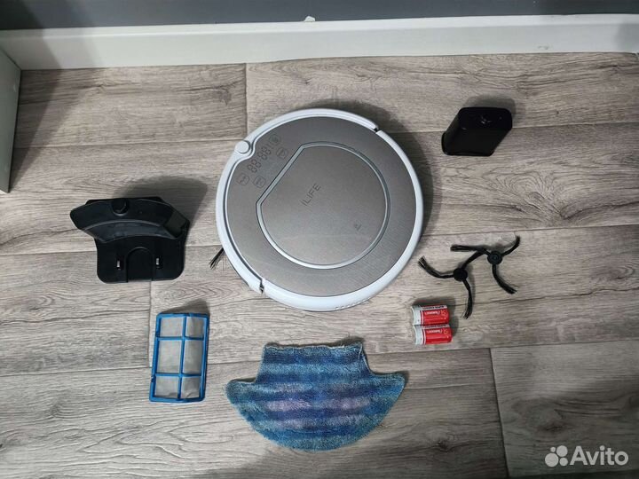 Моющий Робот пылесос ilife V55 PRO