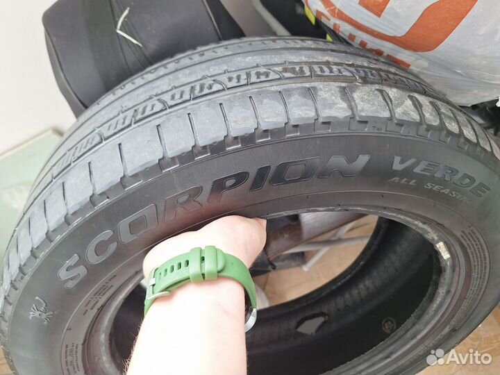 Pirelli Scorpion Verde All Season 215/60 R17 96