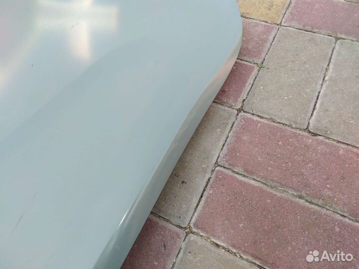 Капот на гранту