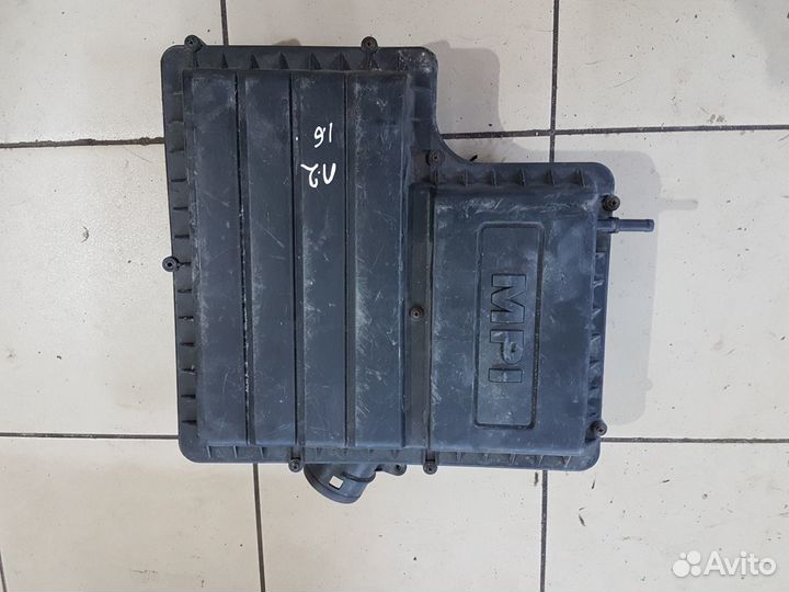 Корпус воздушного фильтра VAG 1,6 04e129607p