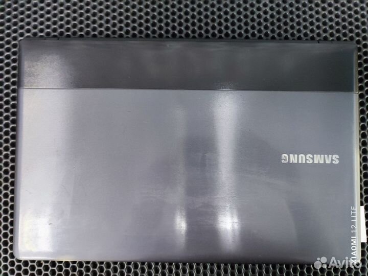 Ноутбук Samsung (i5-3210\4DDR3\SSD120\GT620m\15.6