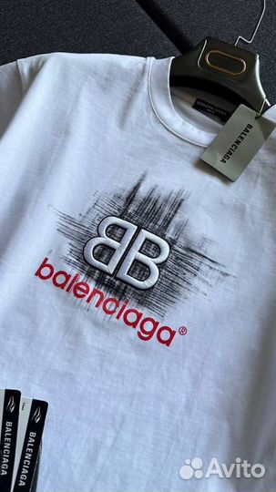 Футболка Balenciaga