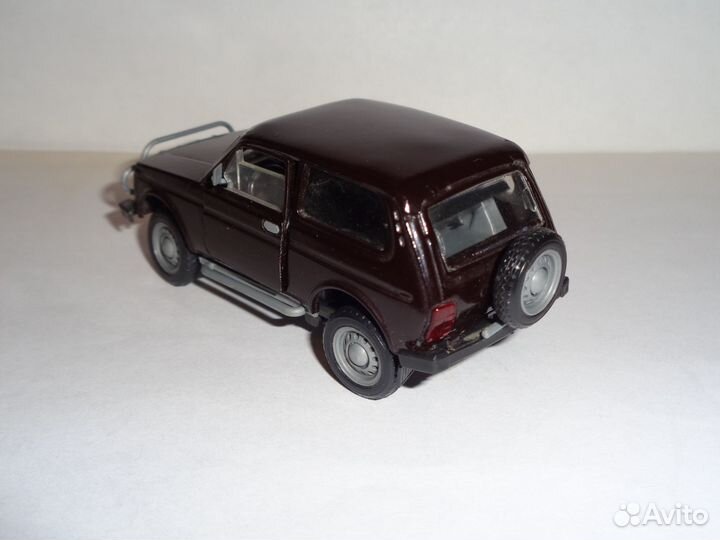 Ваз-21213 Нива модель автомобиля 1/43