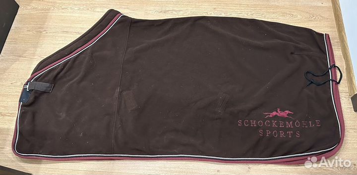 Конная амуниция - много