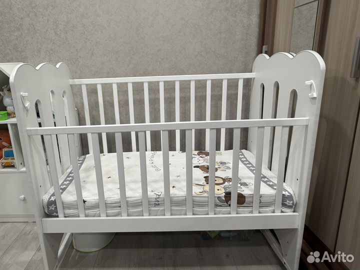 Детская кроватка