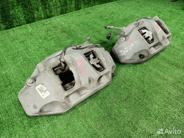 Суппорт тормозной передний (комплект) Audi Q7 4M