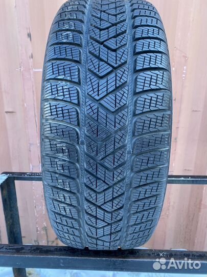 Pirelli Scorpion Winter 235/55 R18 104H