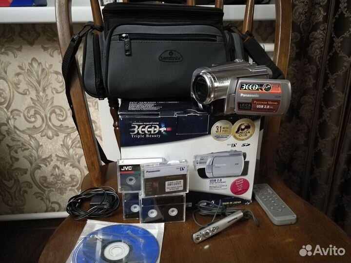 Продам видеокамеру NV-GS300