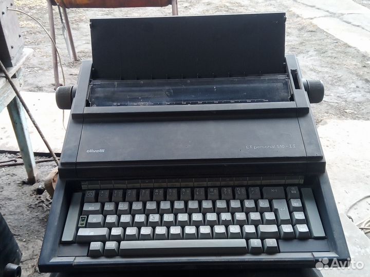 Печатная машинка электрическая Olivetti