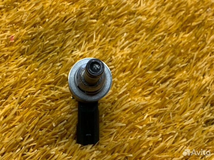 Форсунка топливная Mercedes-Benz C-Class W204