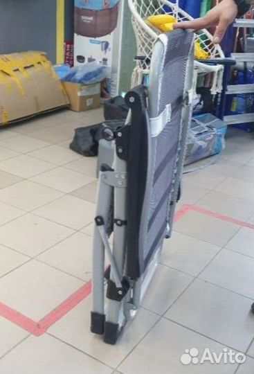 Кресло шезлонг складной