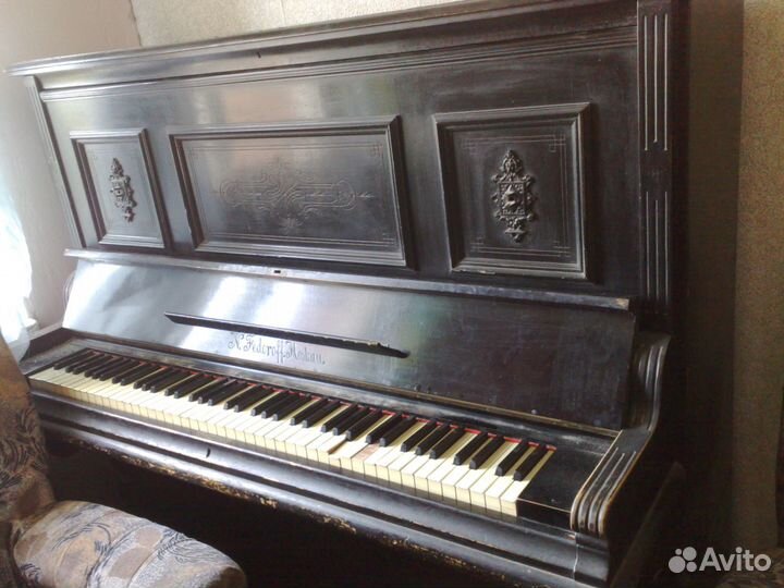 Антиквариат пианино черное