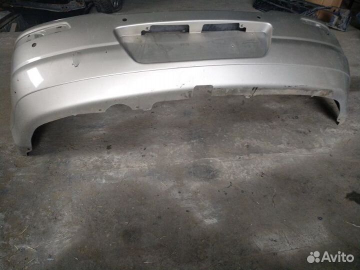 Бампер Nissan Tiida C11 2004-2011