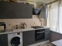 4-к. квартира, 75 м², 3/10 эт.