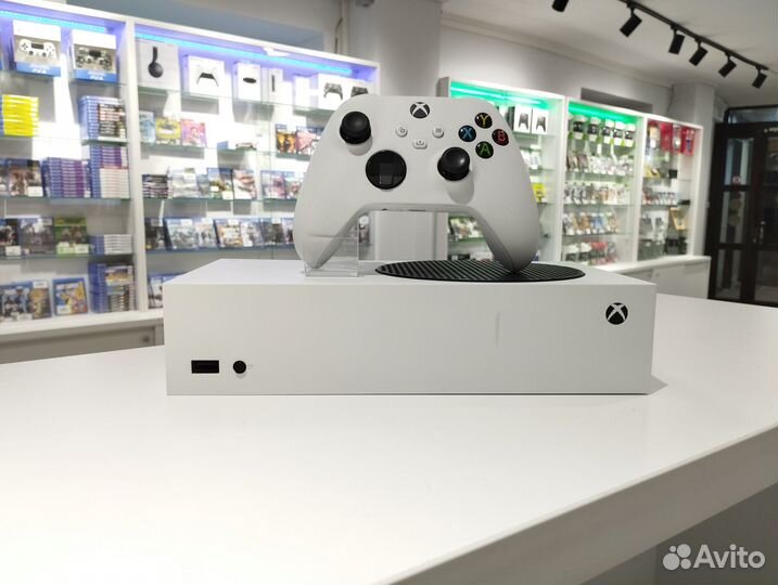 Б/У Microsoft Xbox Series S