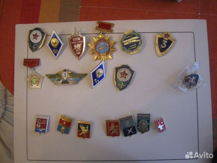 Значки СССР легкие