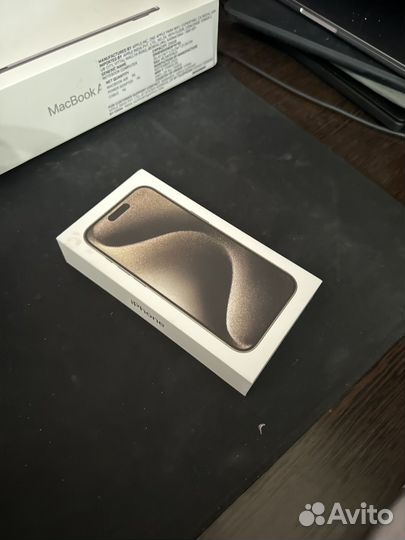Коробки iPhone 15 pro, macbook air m2