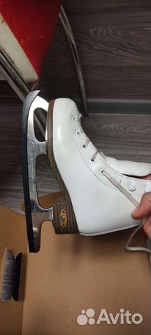 Профессиональные коньки Runa