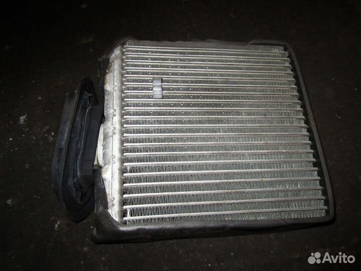 Радиатор испарителя кондиционера nissan p12