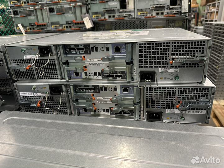 EMC2 SAE 25-Bay SAS 2.5