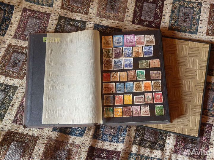 Альбом почтовых марок,806 штук