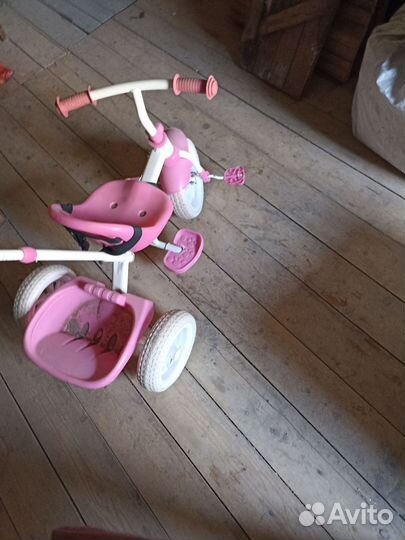 Трехколесный велосипед с родительской ручкой