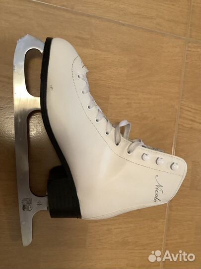 Коньки фигурные 36-38 размер