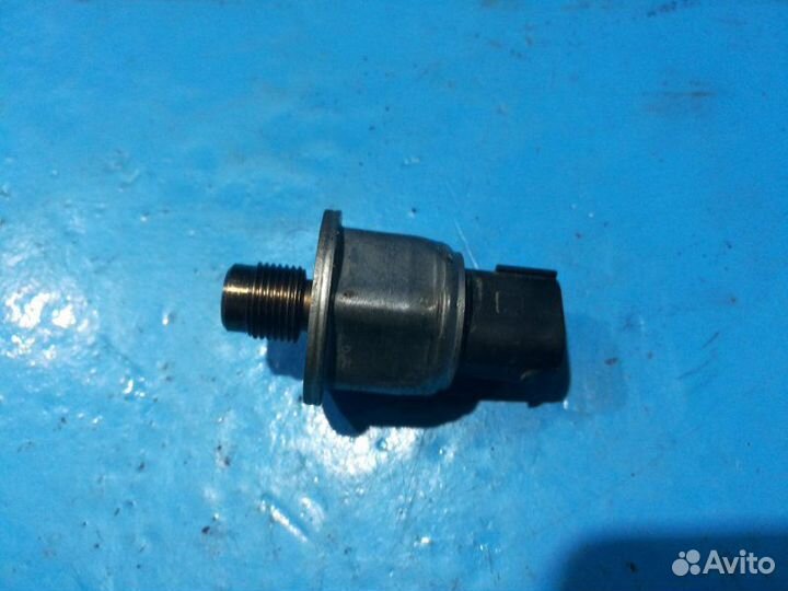 Датчик давления масла Mercedes-Benz M-Class W164