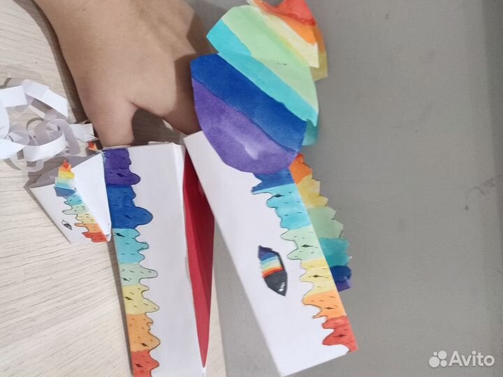 Бумажный дракон на руку