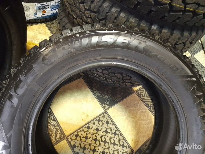 Bridgestone Ice Cruiser 7000 205/60 R16