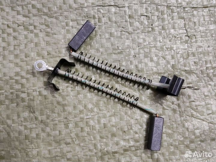 Щетки генератор Иж 12 вольт