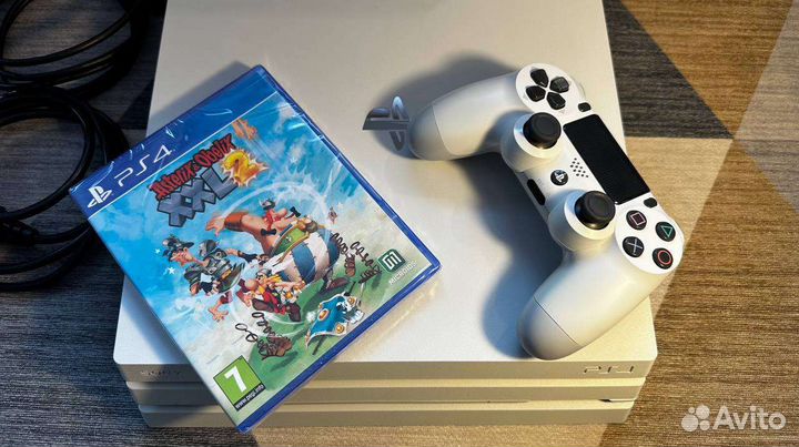 Игровая приставка Play Station 4 Pro 1tb (PS4)