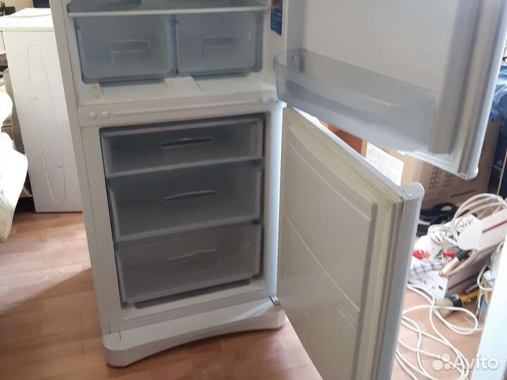 Холодильник бу
