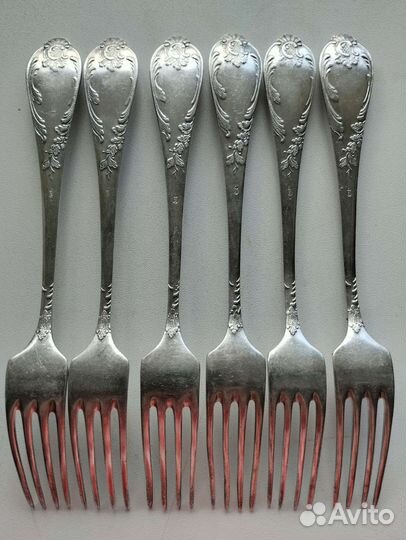 Вилки мельхиоровые. На доставке